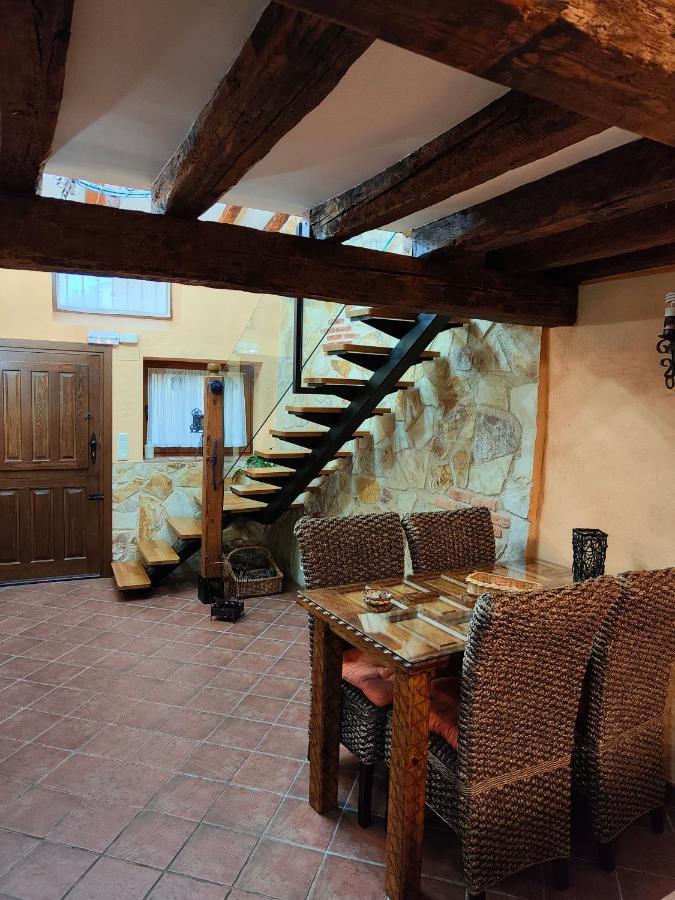 Casa Vieja Tabanera A 8 Min De Segoia Pensionat Tabanera del Monte Eksteriør billede