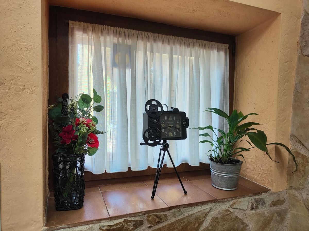 Casa Vieja Tabanera A 8 Min De Segoia Pensionat Tabanera del Monte Eksteriør billede
