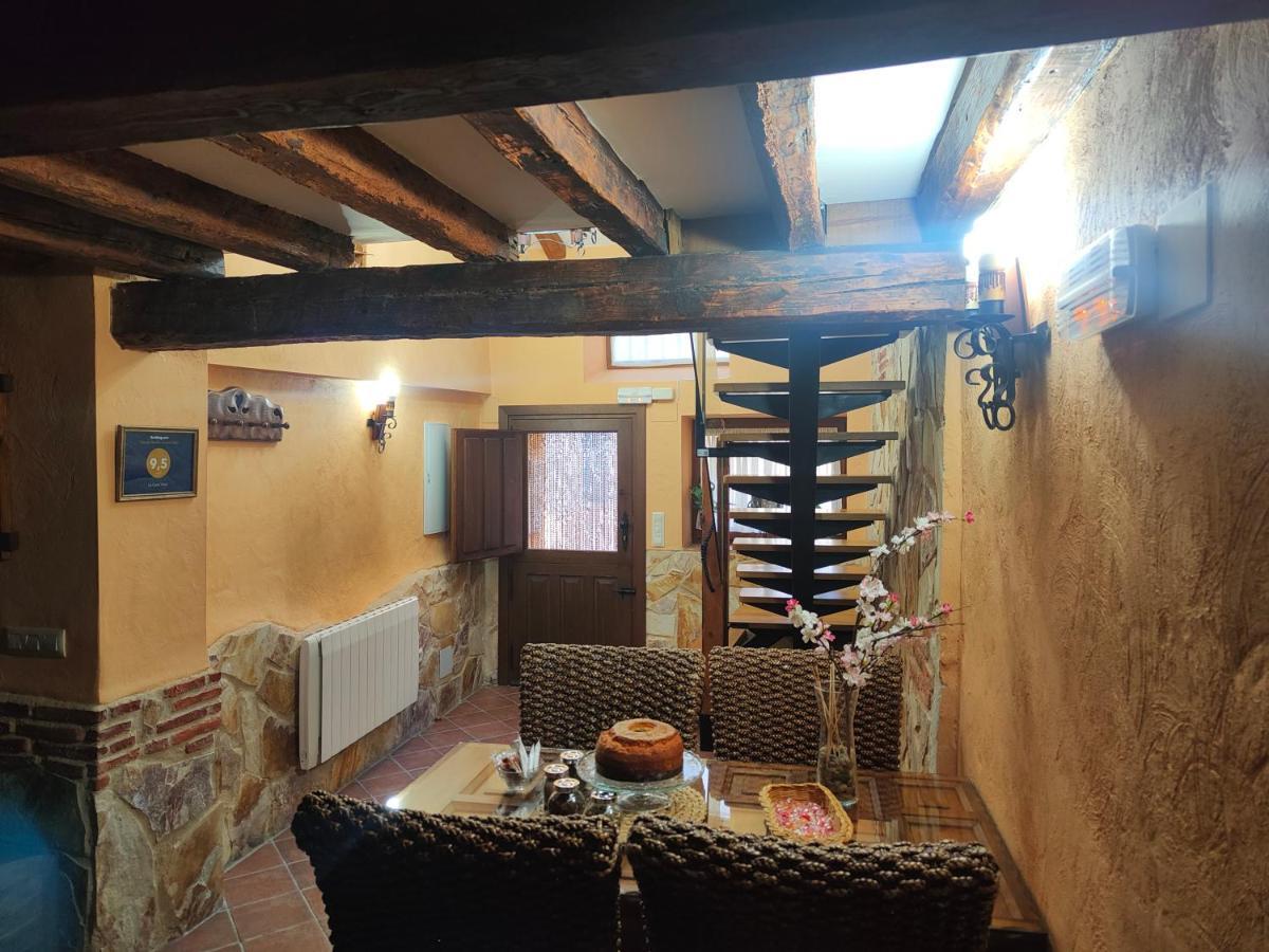 Casa Vieja Tabanera A 8 Min De Segoia Pensionat Tabanera del Monte Eksteriør billede